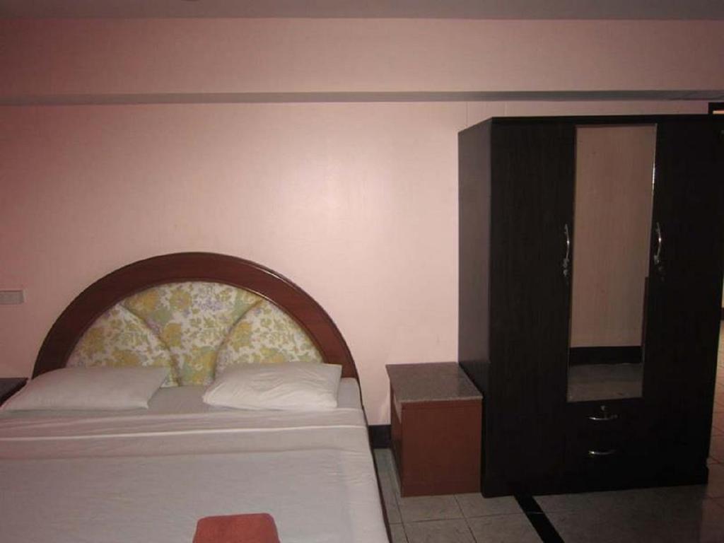 AA pensión Pattaya Exterior foto